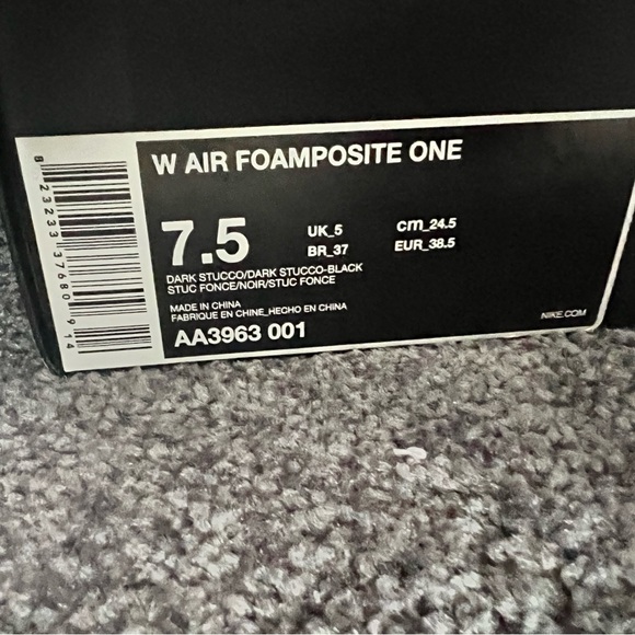Women Air Foamposite One - Picture 4 of 4